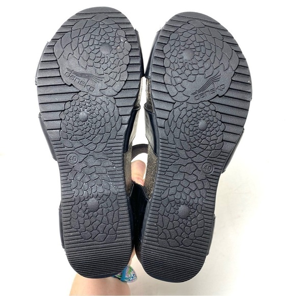Dansko SAVANNAH BLACK WAXY BURNISHED Sandals - Picture 6 of 7